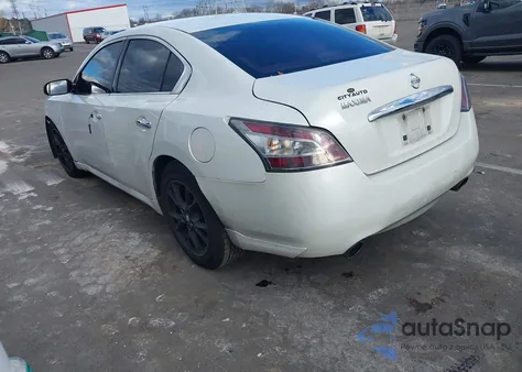 2014 Nissan Maxima 3.5 S z USA, uszkodzony, nr VIN 1N4AA5AP7EC438374